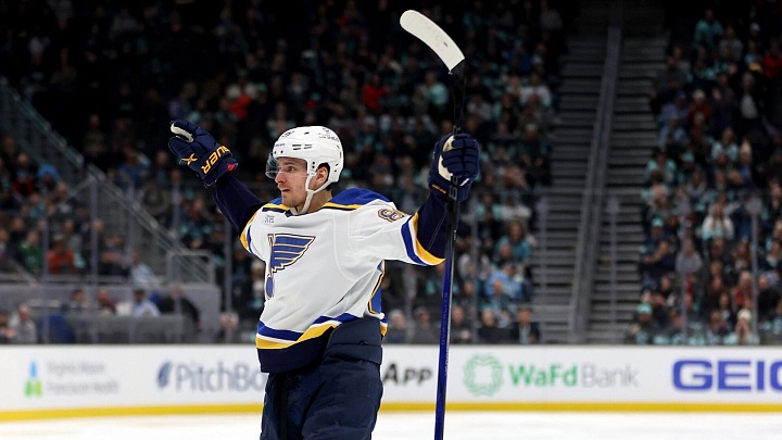 Очки Торопченко и Бучневича помогли "Сент-Луису" обыграть "Вегас" в НХЛ