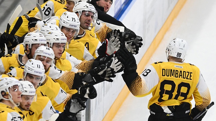 "Северсталь" в овертайме обыграла "Металлург" в матче КХЛ